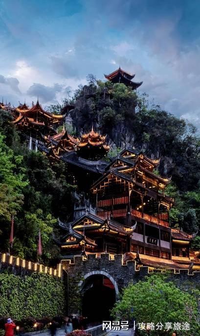 重慶旅游景點(diǎn)大全介紹，重慶旅游景點(diǎn)大全詳解