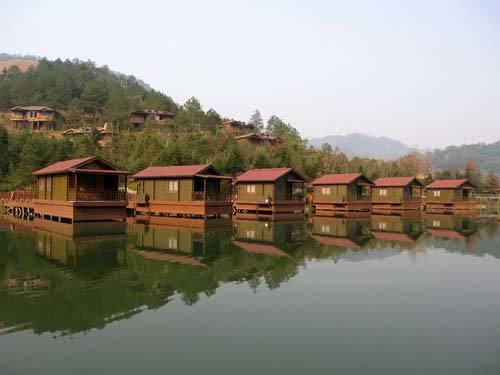 九鵬溪風(fēng)景區(qū)，自然之美盡收眼底，九鵬溪風(fēng)景區(qū)，自然之美的全景呈現(xiàn)