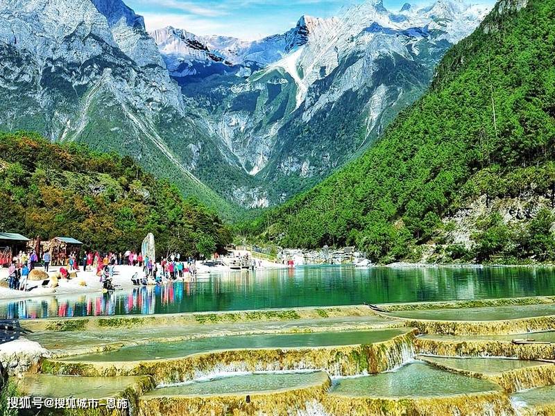 七八月份去云南旅游合適嗎？探尋云南的美麗與獨(dú)特之處，七八月云南旅游攻略，探尋美麗與獨(dú)特的云南之旅