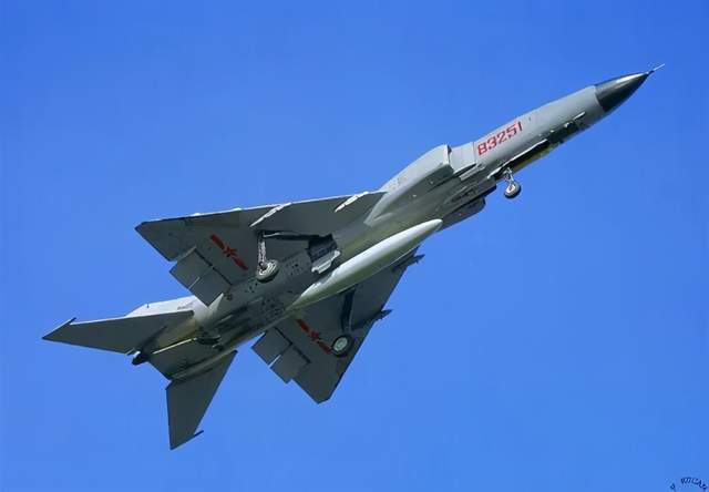 殲七III，中國航空工業(yè)的杰出代表，殲七III，中國航空工業(yè)的璀璨明珠