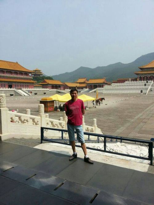 女生去橫店當(dāng)群演安全嗎？全面解讀與注意事項(xiàng)，女生橫店群演安全解讀及注意事項(xiàng)