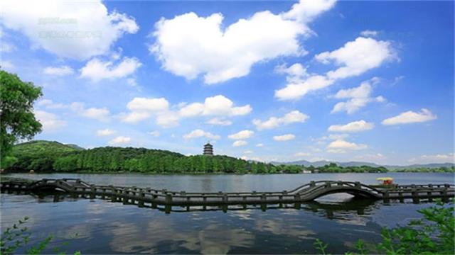 西湖十大美景介紹，領(lǐng)略千年風(fēng)華，感受自然之美，西湖十大美景探秘，千年風(fēng)華與自然之美的完美融合