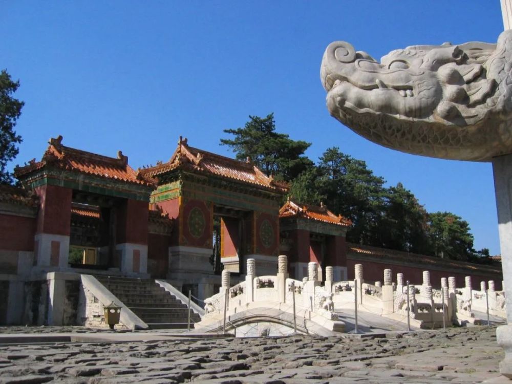 清東陵不宜去，深度解析其背后的原因與隱患，深度解析，清東陵不宜去的背后原因與隱患