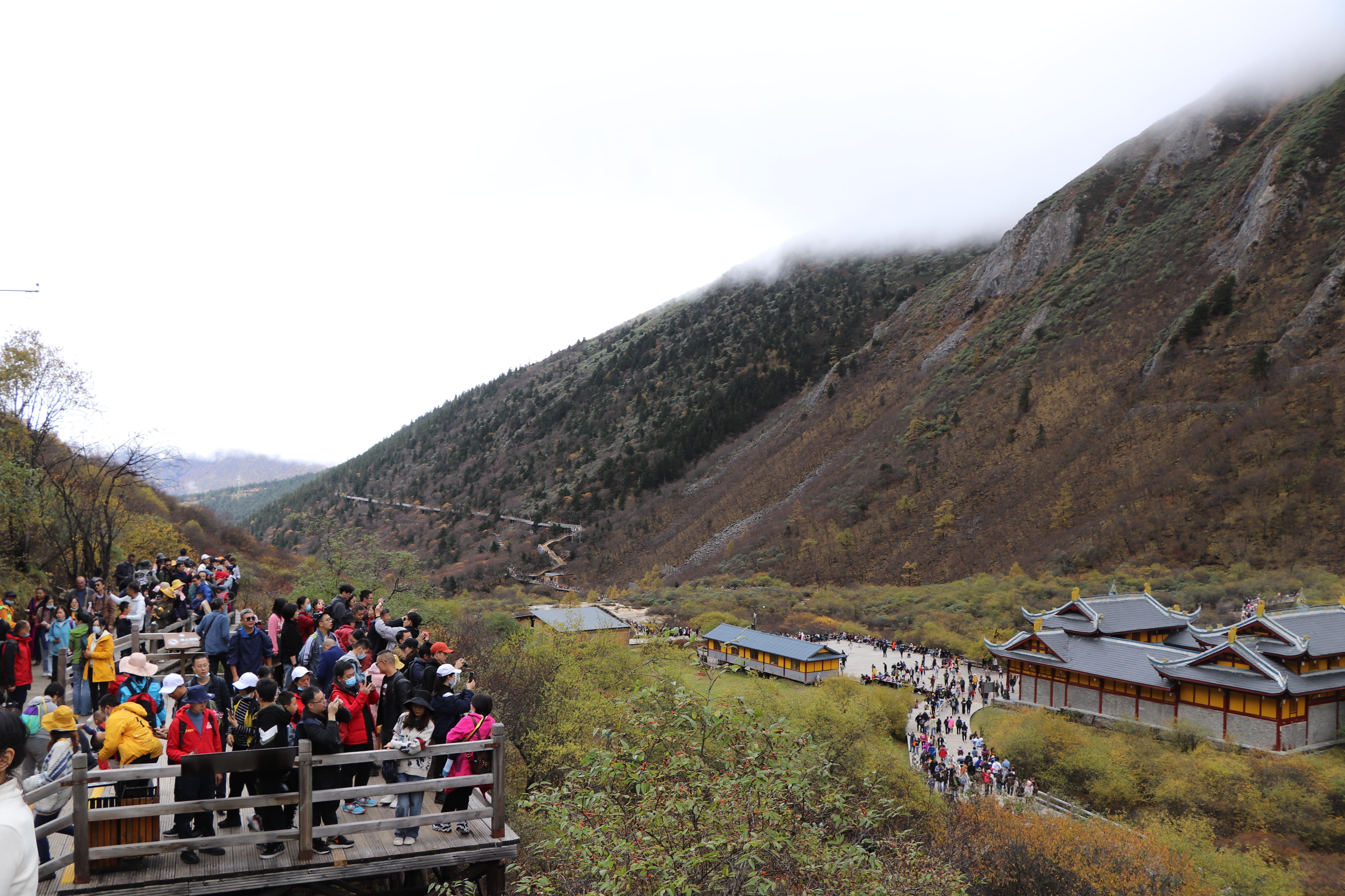 自駕游去九寨溝旅游攻略，自駕游九寨溝，深度旅游攻略指南