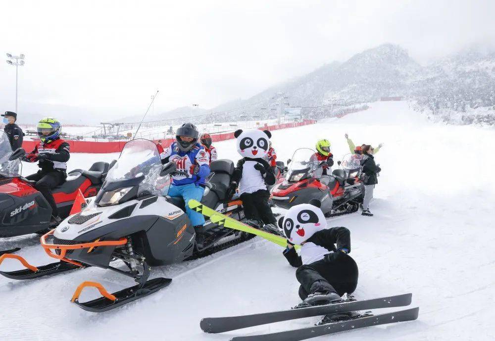 西嶺雪山穿衣建議，如何打造適合旅行的戶外裝備，西嶺雪山旅行穿衣指南，戶外裝備打造攻略