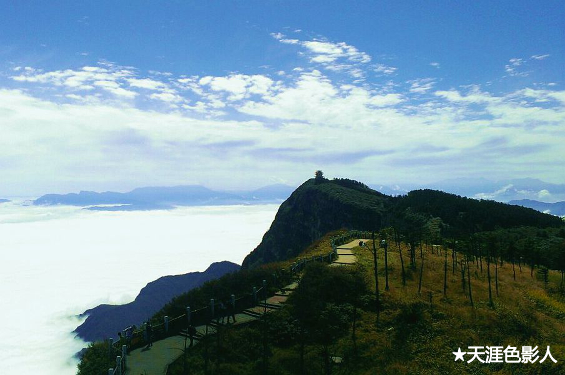 峨眉山著名景點(diǎn)簡介，峨眉山著名景點(diǎn)簡介與探秘之旅