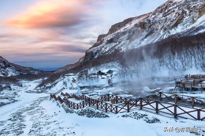 冬季旅游景點(diǎn)排行，帶你領(lǐng)略冬日最美的風(fēng)景，冬季旅游景點(diǎn)排行TOP1，領(lǐng)略冬日最美的風(fēng)景之旅