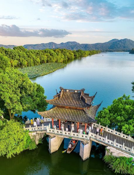 杭州旅游攻略，揭秘必玩景點(diǎn)，讓你玩得盡興！，杭州必玩景點(diǎn)攻略，玩轉(zhuǎn)城市，盡享旅游盛宴！