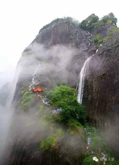 武夷山市區(qū)有什么好玩的，探索武夷山的魅力景點(diǎn)，探索武夷山市區(qū)的魅力景點(diǎn)，武夷山精彩游玩攻略