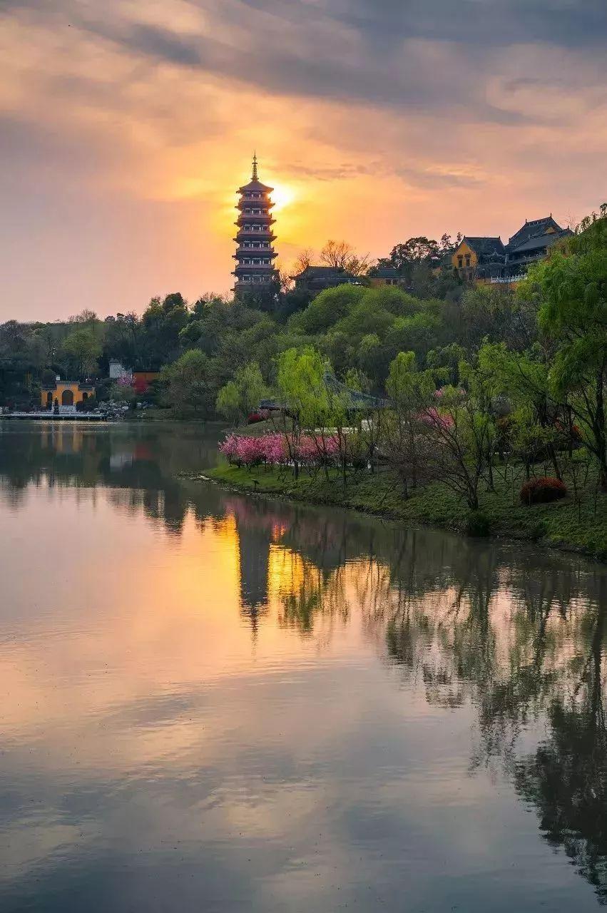 成都旅游指南，適合玩幾天？一般游客會選擇逗留多久？，成都旅游指南詳解，最佳游玩天數(shù)與游客逗留時長推薦