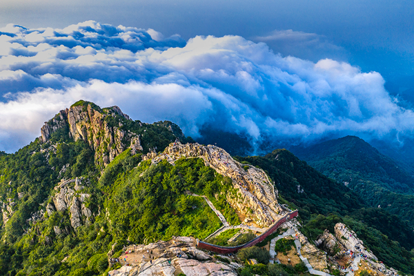 泰山旅游景點簡介及圖片，泰山旅游攻略，景點簡介與圖片欣賞