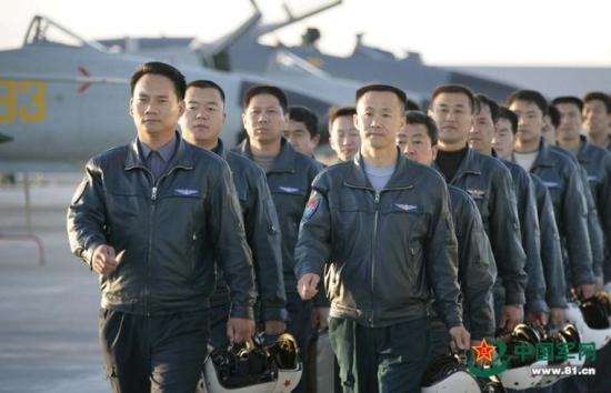 中國空軍衣服圖片，歷史、種類與特點(diǎn)，中國空軍服飾，歷史、種類、特點(diǎn)全解析圖片展示