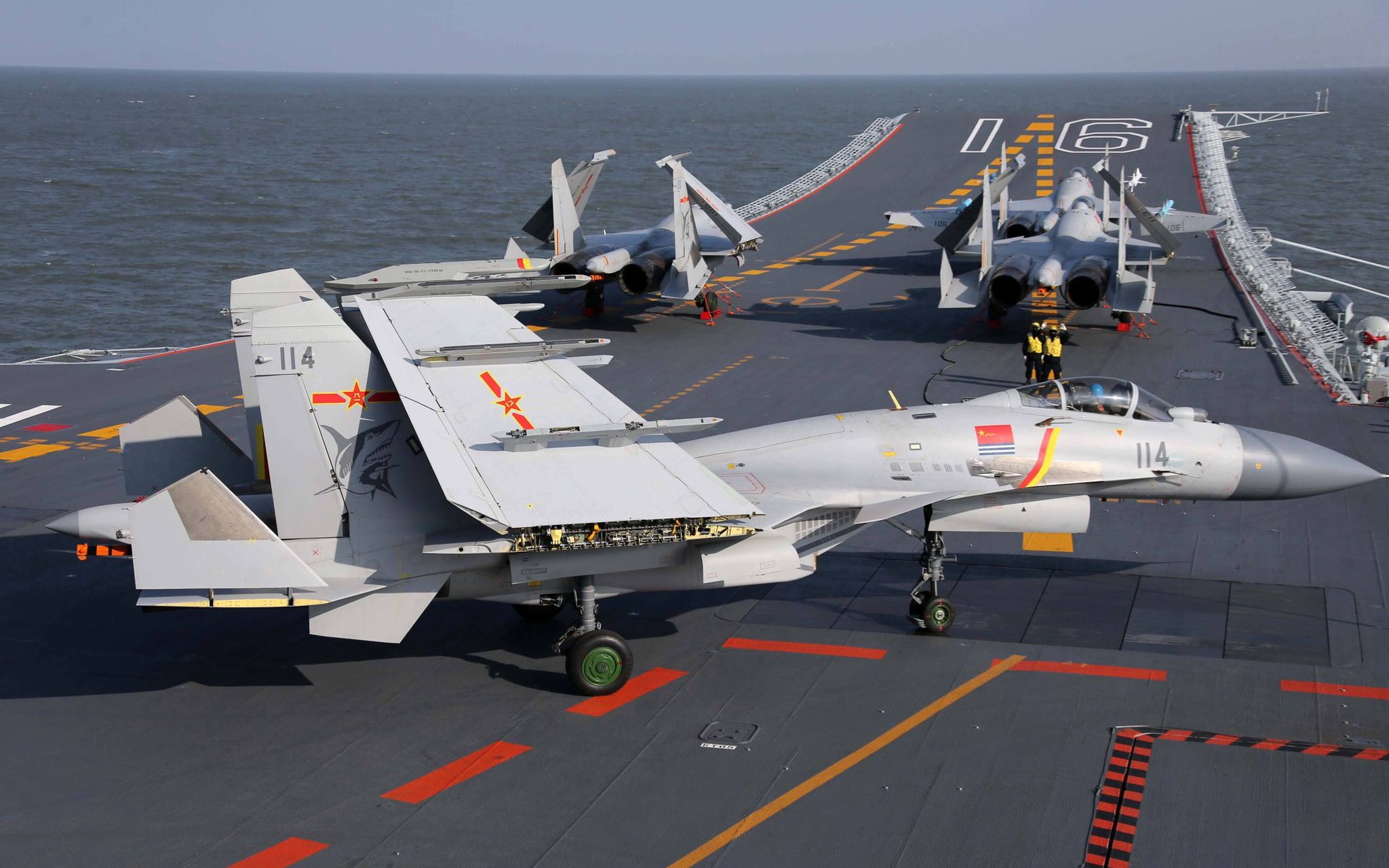 殲-15艦載機(jī)視頻，探索中國海軍航空兵力量的尖端之作，殲-15艦載機(jī)視頻揭秘，中國海軍航空兵尖端力量探索之旅