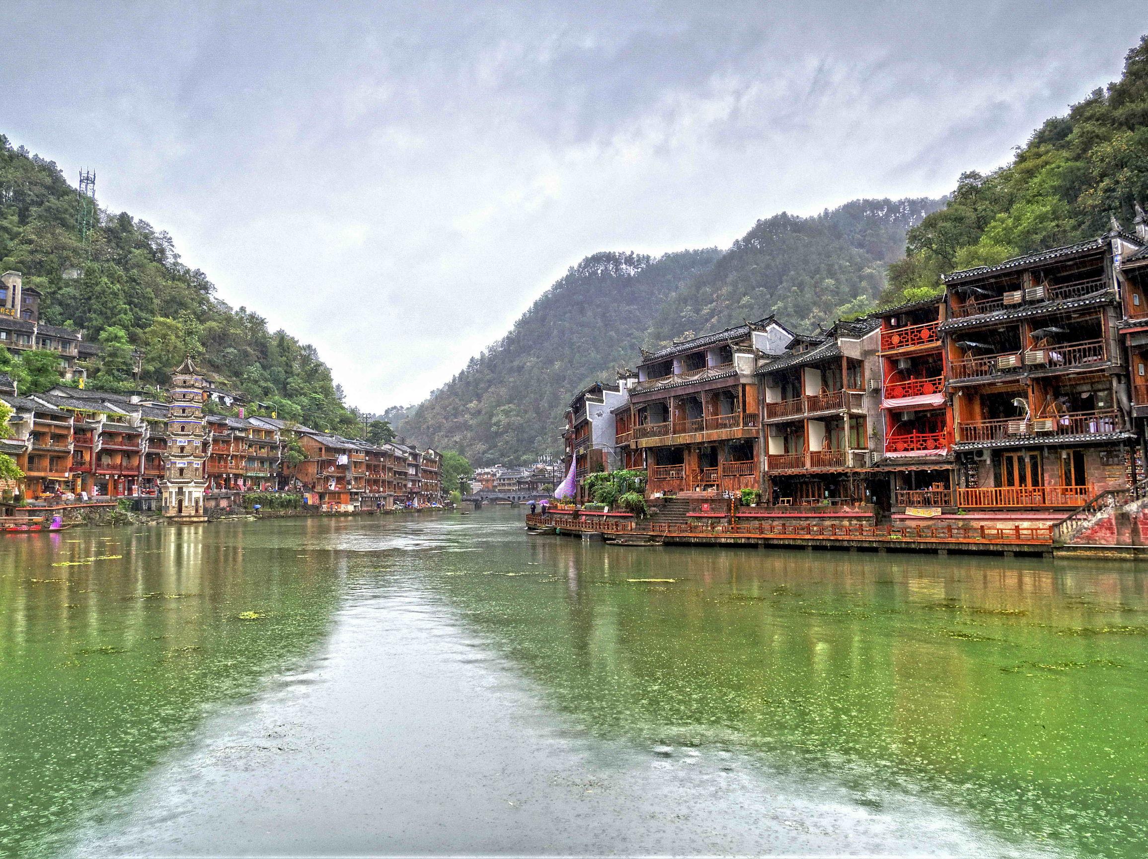 鳳凰古城，探尋其神秘魅力的地理位置，鳳凰古城，探尋神秘魅力的地理位置之旅