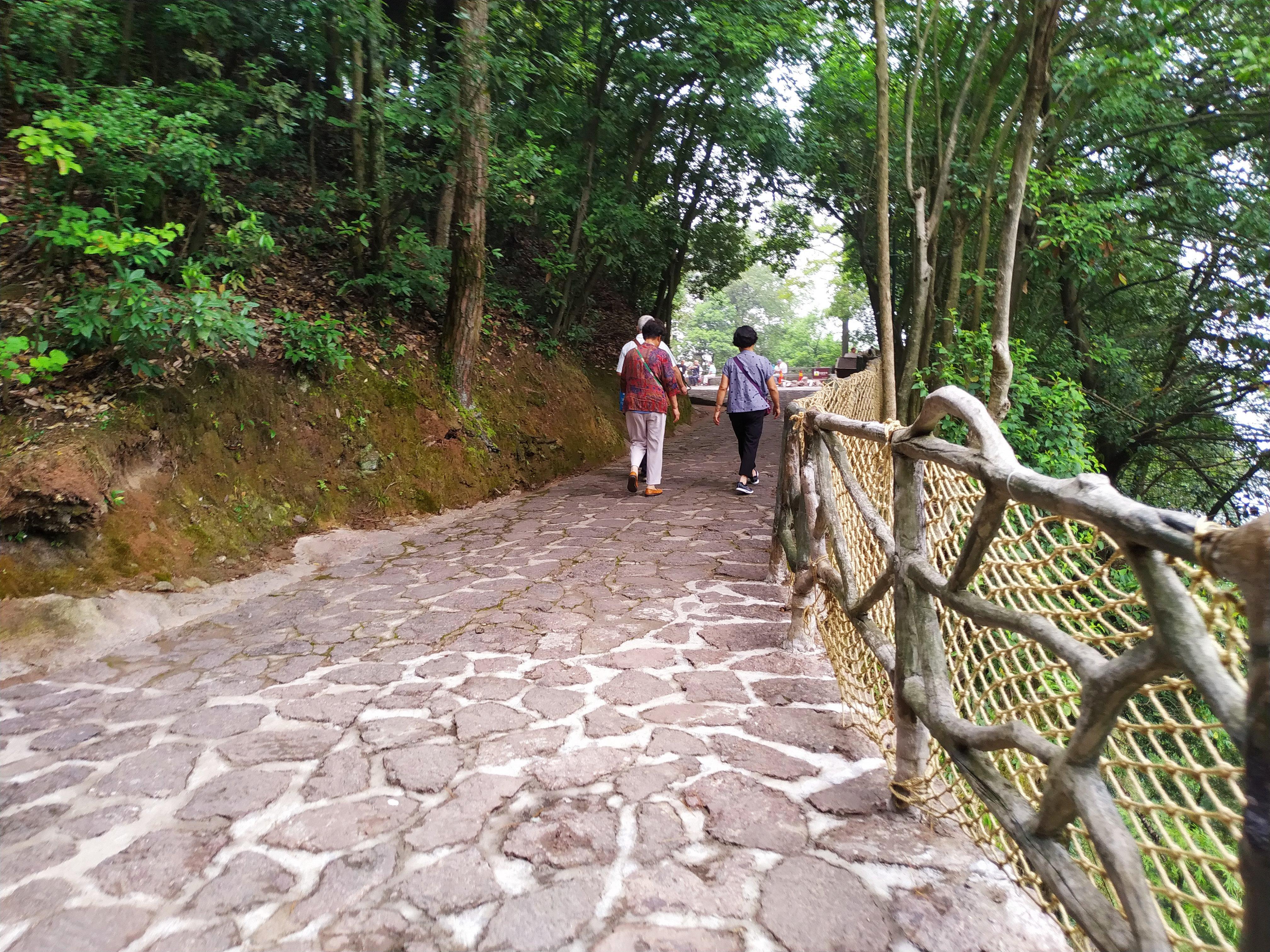 江郎山風(fēng)景區(qū)游玩攻略，江郎山風(fēng)景區(qū)游玩指南
