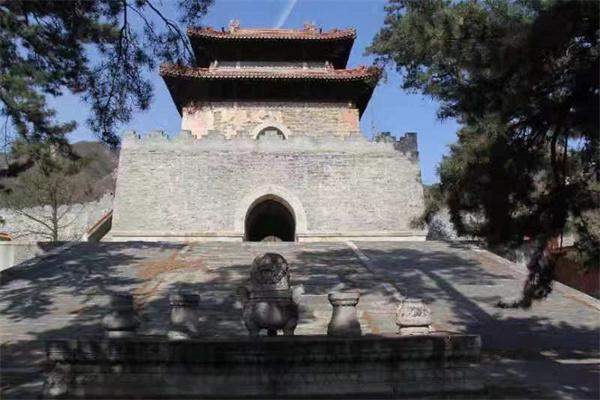 清十三陵陵園介紹——探尋千年皇家陵寢的奧秘，清十三陵陵園探秘，千年皇家陵寢的奧秘之旅