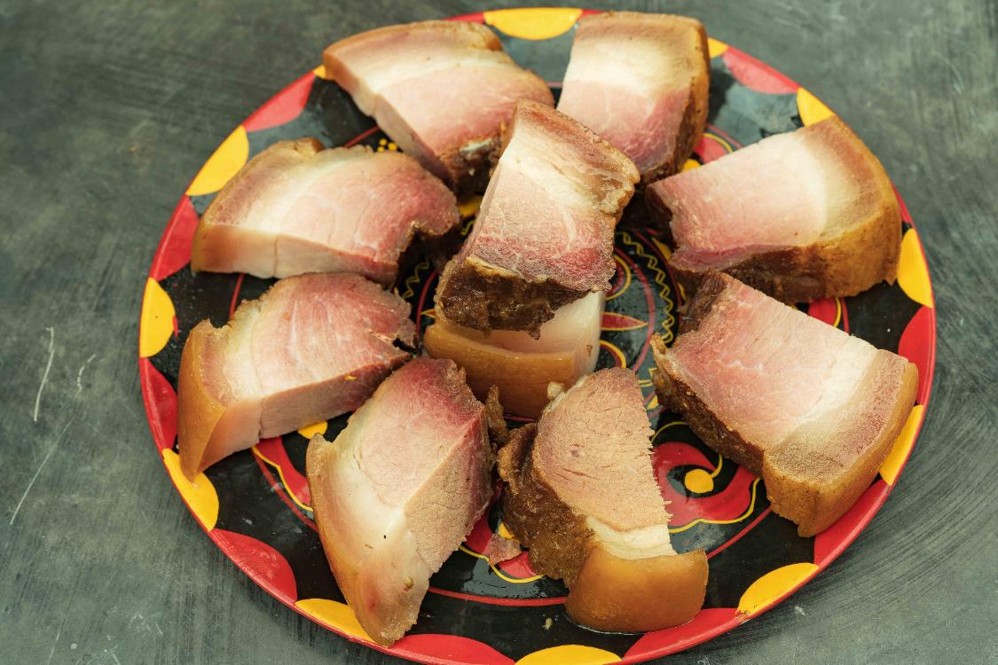 神戶(hù)牛肉價(jià)格解析，多少錢(qián)一斤？，神戶(hù)牛肉價(jià)格深度解析，市場(chǎng)價(jià)多少一斤？