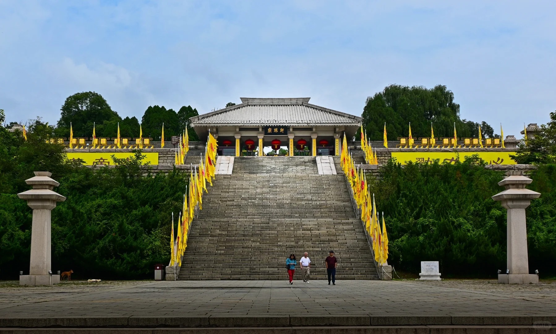 黃帝陵景區(qū)介紹，探尋華夏文明的源頭，黃帝陵景區(qū)探秘，華夏文明之源